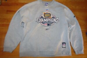 NEW ENGLAND PATRIOTS Super Bowl XXXVIII Champions On-Field (XL) Sweatshirt