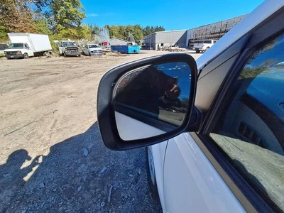 Used Left Door Mirror fits: 2012 Dodge Caravan Power painted w/o blind spot aler - Image 1 of 4