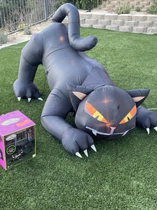 Halloween 6 ft Inflatable Home Accents By Gemmy Cat with Turning Head - Picture 1 of 8