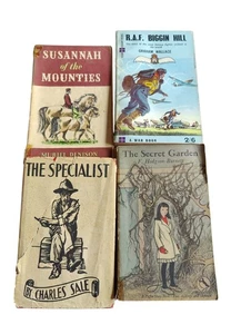 Bundle to include Puffin The Secret Garden by F. Hodgson Burnett 1953  - Picture 1 of 2