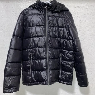 Jaqueta acolchoada Guess masculina peso médio preta tamanho médio - Imagem 1 de 4