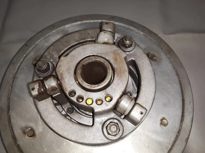 Embrague secundario Arctic Cat 1998 ZR600 EFI ZR 600 (bueno) (tal vez 1999 ZL 500 2000 Foto 1 de 4