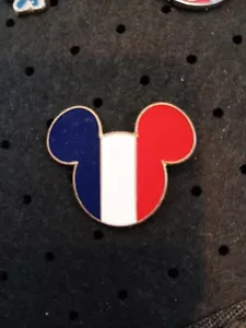 Exklusive Epcot World Showcase FRANKREICH PAVILLON Flaggenpin WDW Mickey Head Pin - Bild 1 von 2