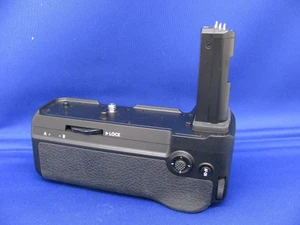 Nikon MB-N11 Multi Battery Power Pack Vertical Grip for Z 6II Z 7II Japan - Picture 1 of 5