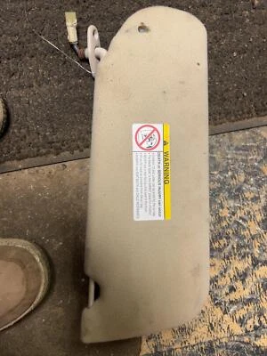 OEM PASSENGER SIDE COUPE GRAY Sun Visor MITSUBISHI ECLIPSE Right 00 01 02 03 04 Foto 1 de 4