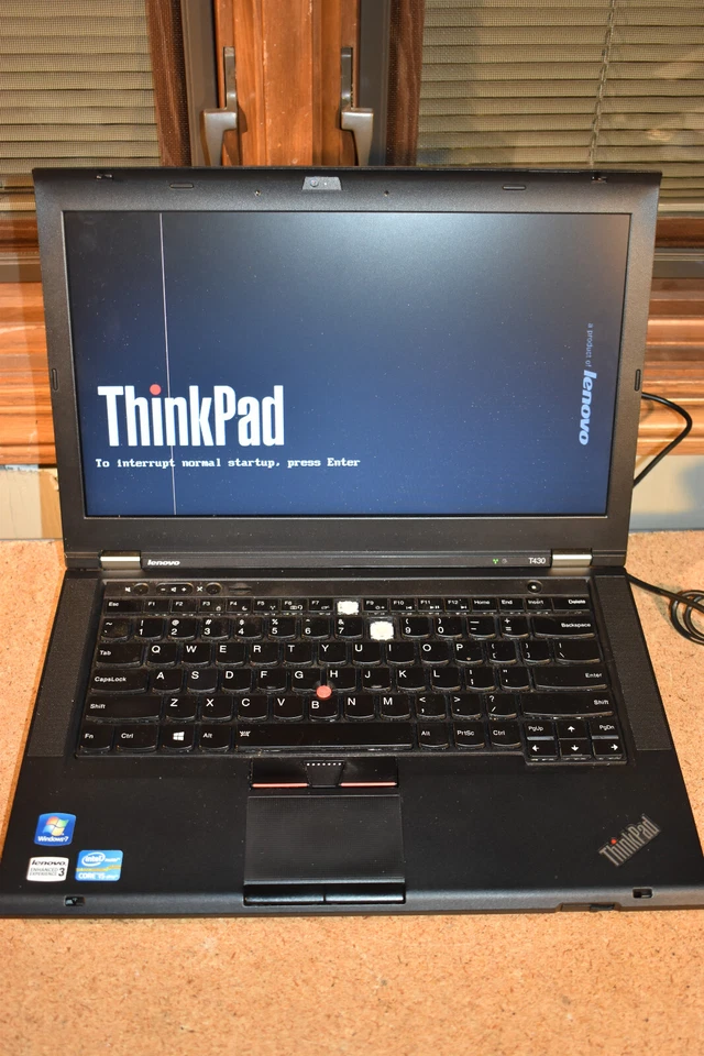 Lenovo ThinkPad T430 Intel Core i53320 26GHz 8GB 80GB SSD Win 10 Cámara web G3D Foto 1 de 4