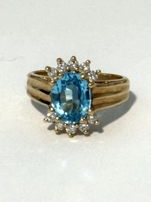 Lovely Blue Topaz & Diamond Ring, 14 Kt Gold - Image 1 of 4