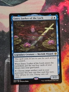 Emry, Lurker del Trono di Loch di Eldraine Rara Magia MTG WOTC M9274 - Foto 1 di 3