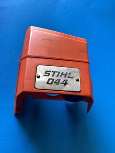 STIHL Kettensäge OEM 044 Zylinderdeckel rechte Halterung fehlt. Mülleimer 63 - Bild 1 von 3