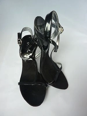 NUEVA Sandalia Qupid Sexy Negra Charol Correa en T Punta Abierta Tacón de Aguja Talla 8.5 Foto 1 de 4