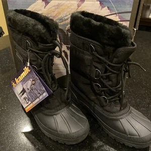 Kamik Schneestiefel Größe 5 Damen isoliert Winterstiefel schwarz niedrige Temperatur neu mit Etikett Karton - Bild 1 von 9