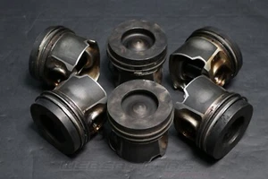 8584899 Piston for B57D30B Motor BMW 5er G30 540dX 8er G15 840dX X4 G02 M40dX - Picture 1 of 10