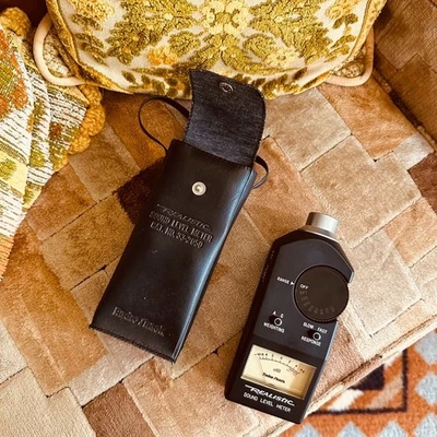 Vintage Radio Shack Realistic Sound Level Meter 33-2050 Tested & Working - Image 1 of 4