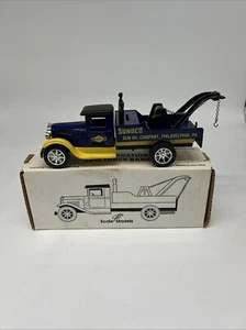 SUNOCO 1931 INTERNATIONAL WRECKER TOW TRUCK BANK ERTL DIECAST MODEL GAS STATION - Picture 1 of 7