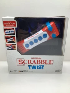 Hasbro Electronic Scrabble Twist Family Word Game New Sealed 2014 *Read* - Afbeelding 1 van 7