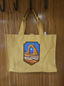 Arches National Park Utah Canvas Tote Bag 16 X 12 X 5" New - Picture 1 of 1