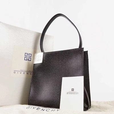 GIVENCHY Bolso de Mano Pequeño 4G Logo Cuero Satinado Negro Para Mujer USADO DE JAPÓN Foto 1 de 4