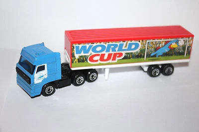 Matchbox 1:86 LKW DAF 3300 Space Cab+Trailer / World Cup France 98 ohne OVP - Bild 1 von 4
