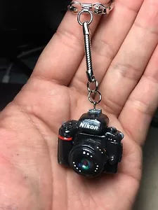MINI CAMERA KEYCHAIN - Picture 1 of 5