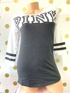 Camiseta deportiva de novio con logotipo rosa de Victoria's Secret gris/blanca nueva con etiquetas - Imagen 1 de 3