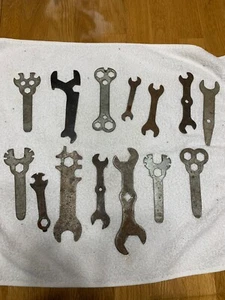 Lot of 14- VINTAGE WRENCHES OF VARIOUS KINDS - Picture 1 of 6