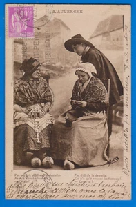 France, L' Auvergne, Women bobbin lace maker, Dentelliéres, old Postcard - Picture 1 of 2