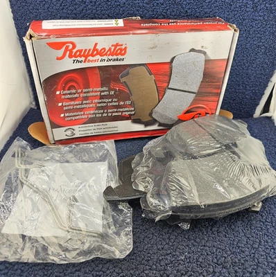 Pastillas de freno de disco Raybestos MGD1107CH para Volkswagen Beetle 2012-2019 Foto 1 de 4