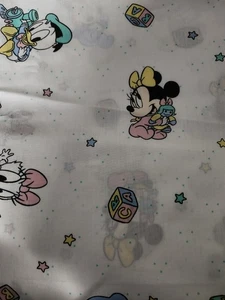 Tela Vintage Disney Bebés Estrellas Pastel Minnie Mickey Donald Daisy 48" x 43" - Imagen 1 de 8