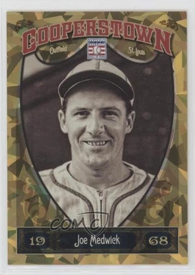 2013 Panini Cooperstown Collection Gold Crystal Shard /299 Joe Medwick #35 HOF - Image 1 of 2