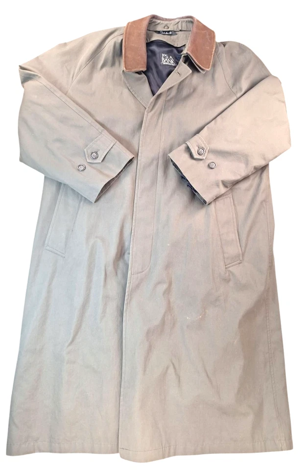 Trench coat Jos A Bank oliva masculino tamanho 42S colarinho de couro 55% botões forro de lã - Imagem 1 de 4