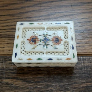 Vintage geschnitzte Marmor Schmuckschatulle Blumen Intarsien Stein Schmuckschatulle 4" Deckel - Bild 1 von 8