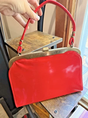 1950s Red Patent Vinyl Handbag Mid Century Purse w Brass Frame & Atomic Lining - Image 1 of 4