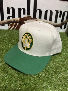 Mitchell & Ness Boston Celtics White Out HWC verstellbare Snapback Mütze - Bild 1 von 5