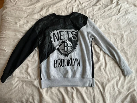 Brooklyn Nets Mens Large, Leather Accent Pullover Sweater NBA Cover