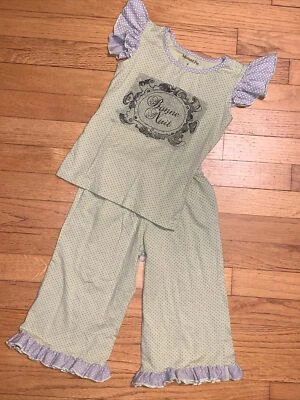 Conjunto/traje de capris y top con volantes a lunares gris pastel mostaza talla 4 Foto 1 de 4