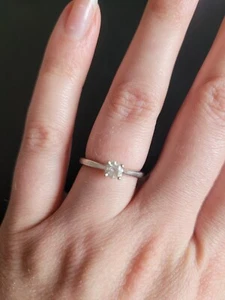 Platinum Solitaire Open Tulip Diamond Engagement Ring - barely worn! Size K 1/2 - Picture 1 of 10