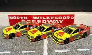 Lot Of 2 2017 Dale Earnhardt Jr #88 Axalta 1/64 Nascar Lionel Diecast Loose - Picture 1 of 13