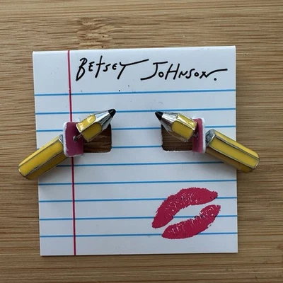 Pendientes Betsey Johnson Tono Plata y Esmalte Amarillo Lápiz Delantero Trasero Nuevos con Etiquetas Foto 1 de 3