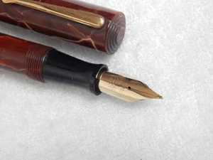 LOT# 702I. VINTAGE WATERMAN 'S 94 MAHOGANY FOUNTAIN PEN. FLEX NIB, F TO BBB - Picture 1 of 20
