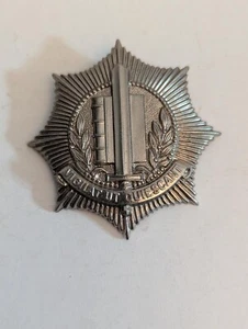 Vintage Dutch Netherlands Police Cap Badge - Vindicat Ut Quiescant - Picture 1 of 2