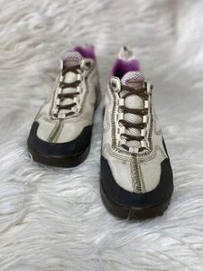 Nike ACG Wildedge Women’s Size 7.5 in EUC Hiking Trail Shoes - Picture 1 of 8