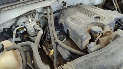 2001 2002 年 Silverado 2500 Hd 乘客右阀盖 Oem 8.1 升 Rh 12559595 — 第 1/4 张图片