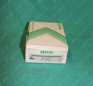 Sunx, PM2-LH10, Photoelectric Sensor Box of 10 NEW - Picture 1 of 3
