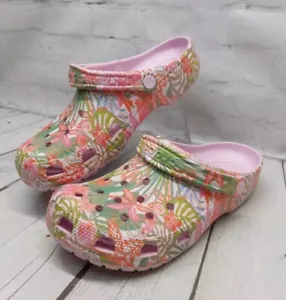 Vera Bradley Crocs Classic Rain Forest Canopy Pink Clog - Ballet Pink / Women 10 - Picture 1 of 8