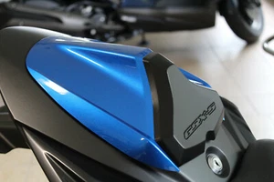 Cúspide Cubierta Del Asiento Trasero Azul Suzuki GSX-S750 2017- 2021 Individual - Imagen 1 de 5