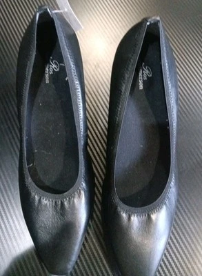 Ros Hommerson 黑色皮革鞋面舒适低跟正装鞋女式 6.5 M — 第 1/4 张图片