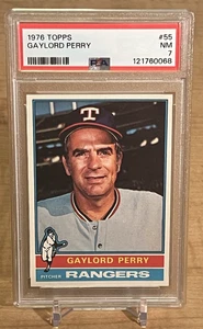 1976 Topps Gaylord Perry #55 Texas Rangers PSA 7 - Foto 1 di 2