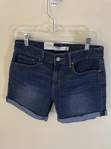 Women’s Signature Gold Levi’s Strauss Denim Shorts Midrise 5” Size 4 - Picture 1 of 7