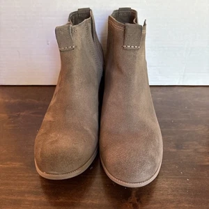 Clarks Botas Mujer 8.5 Maypearl Margarita Marrón Gamuza Moto Tobillo Chelsea Botín - Imagen 1 de 13