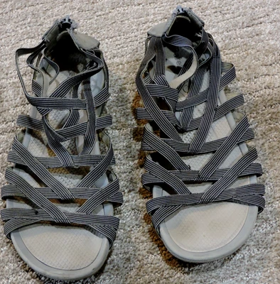 Baretraps Stacy Sandals Black/Gray striped Gladiator Zip Back Open Toe SZ 8.5M - Image 1 of 4